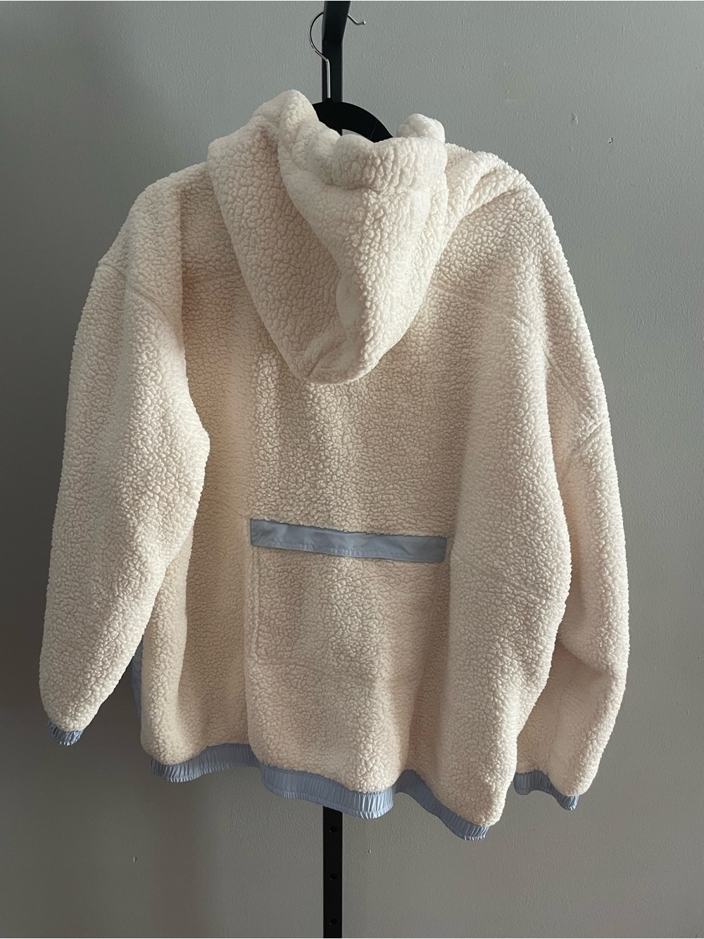 Altar'd State Frostbite Sherpa Pullover White and Light Blue Size Medium - Picture 3 of 5